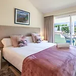 Penthouse Boutique Apartment *