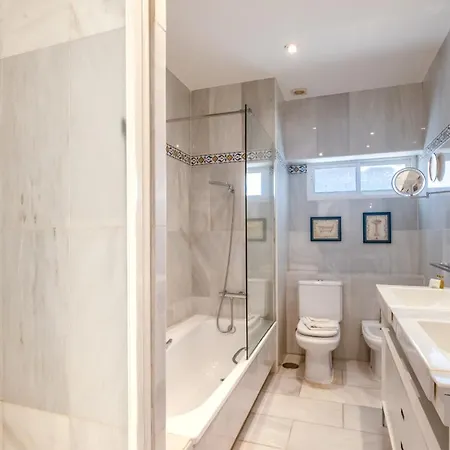 Penthouse Boutique