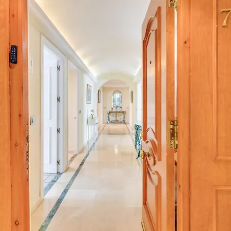 Apartment Penthouse Boutique